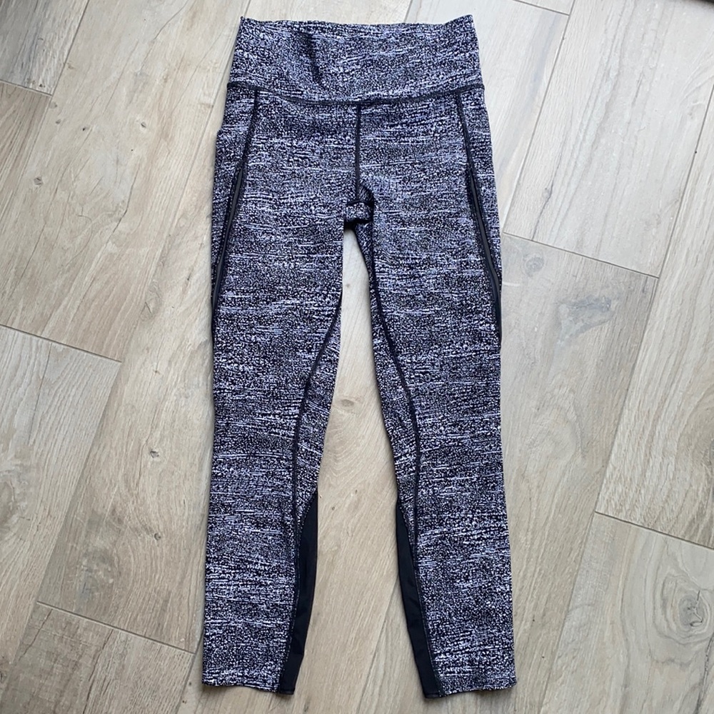 Lululemon 25" Daisy Dust Alpine White Black 🖤🤍